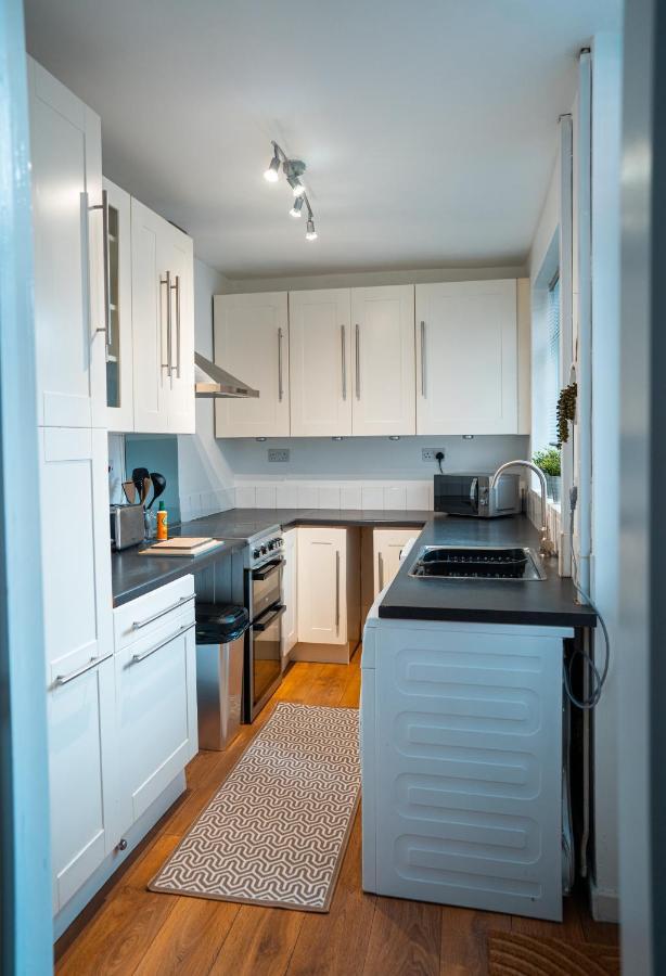 Comfortable House In Nuneaton Sleeps5 Free Parking Good Amenites מראה חיצוני תמונה
